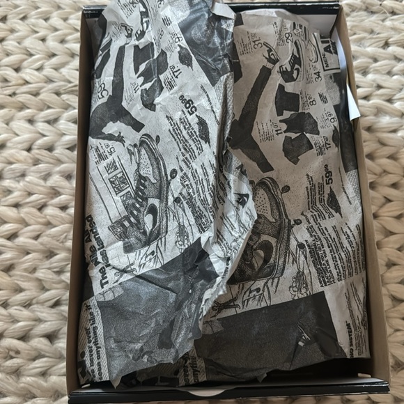 Jordan 1 Retro High OG varsity red / black sail - Picture 5 of 7